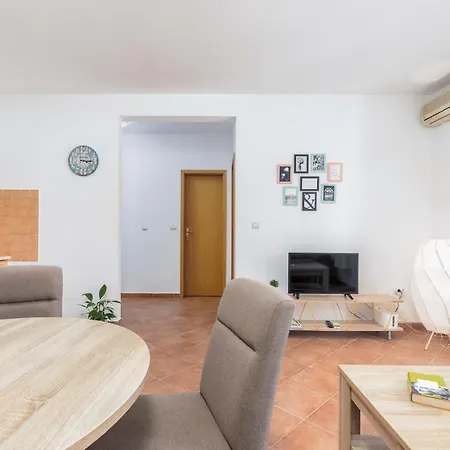 Cozy Little Place In Amazing Istria Apartment